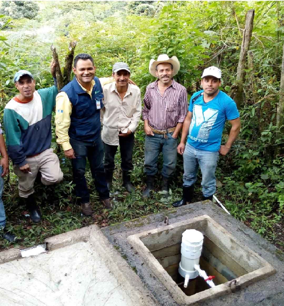 Foto grupal. Agua para la vida