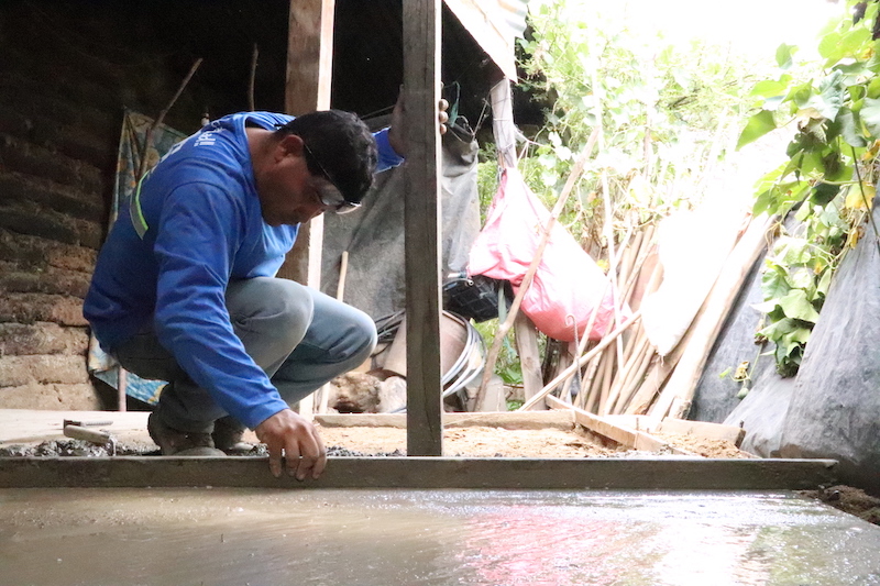 Instalación de piso de cemento. CEMENTA TU PISO